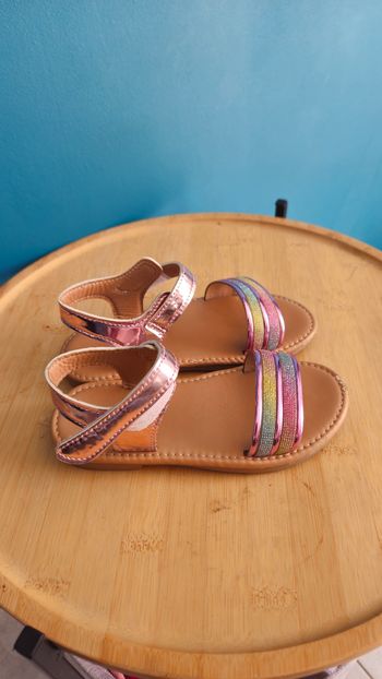 Sandales fille taille 28