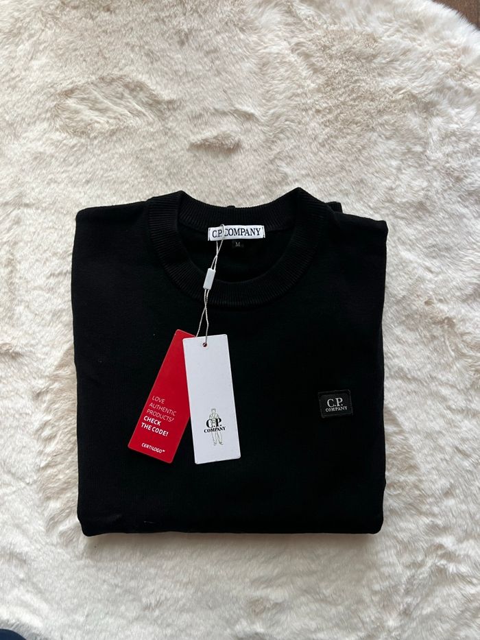 Pull noir cp company - neuf avec étiquette taille M - photo numéro 2