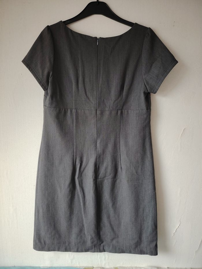 Robe grise - photo numéro 4