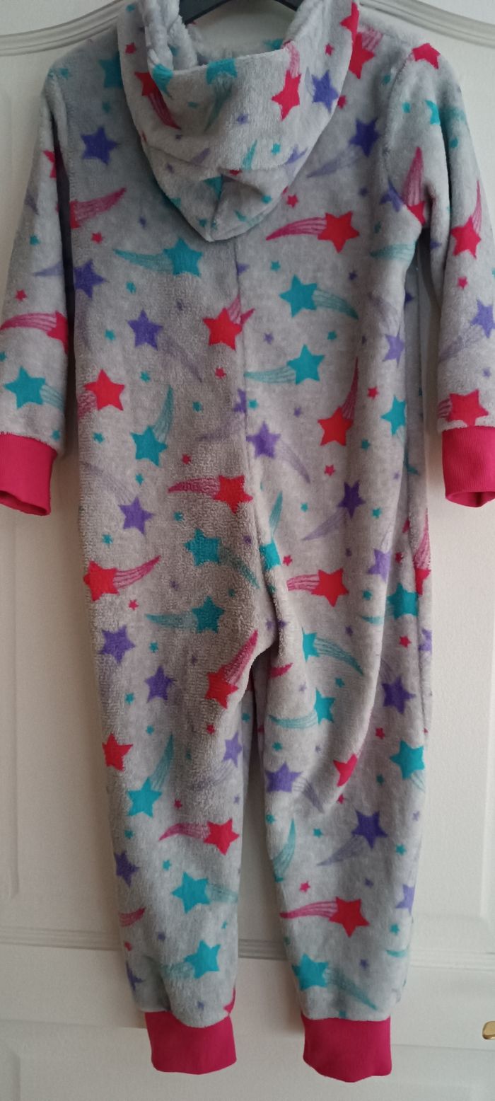 Lot 2 combinaisons 5/6 ans - photo numéro 3