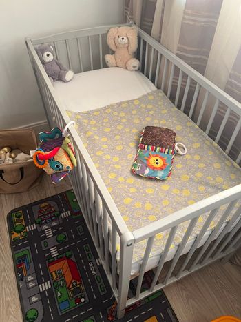 Lit bébé + matelas