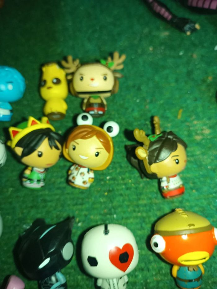 Lot de 24 pop funko " Fortnite" - photo numéro 8