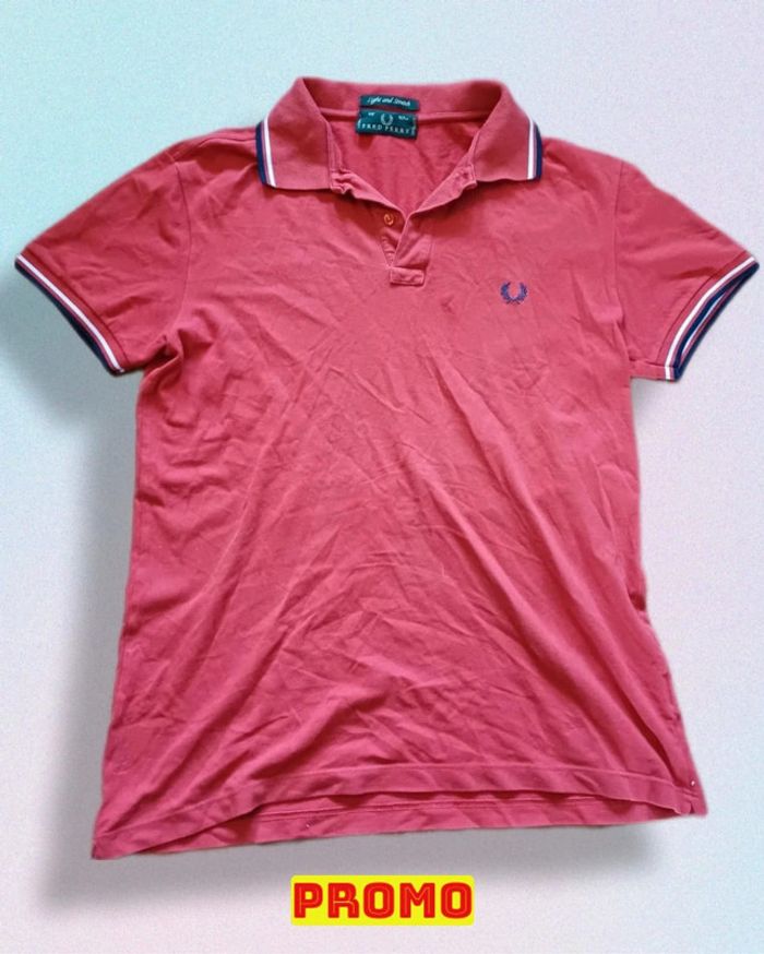Joli polo Fred Perry taille S Ref : IT00000129