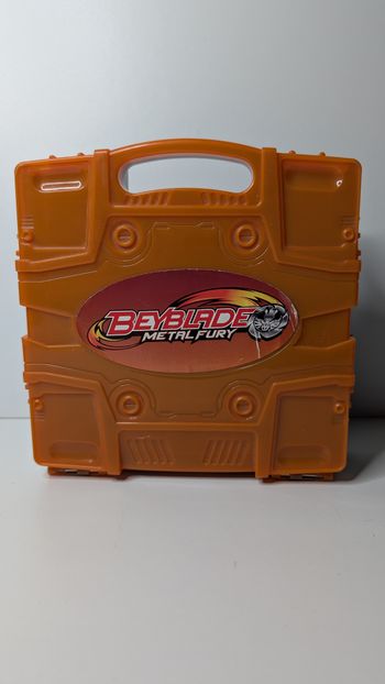 [Hasbro] Boite de rangement Bayblade Metal Fury