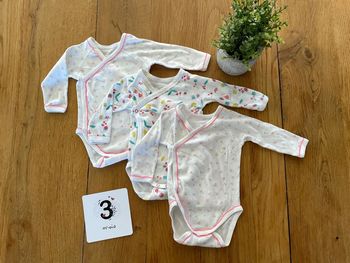 Lot de 3 bodies petit bateau manches longues 3 mois