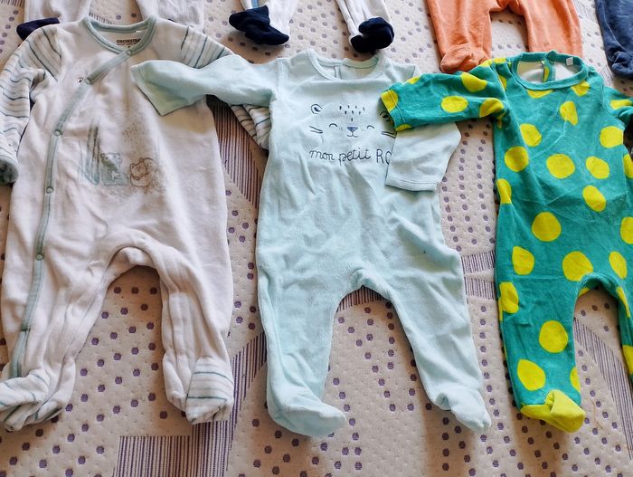 Lot de 10 pyjamas 6 mois garçon - photo numéro 3