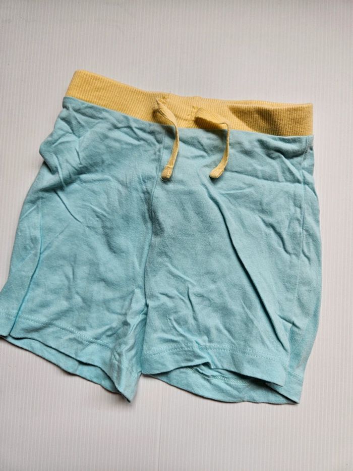 Ensemble short+ tee shirt 6-9 mois - photo numéro 3