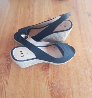 Compensées noires la halle 36