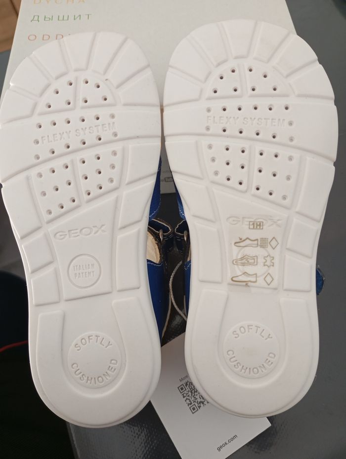 Geox neuves pour garçon en taille 23 - photo numéro 5