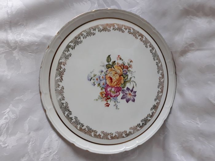 Faby27800 Plat à gâteau ou autre en porcelaine de luxe de la Compagnie Nationale - photo numéro 2