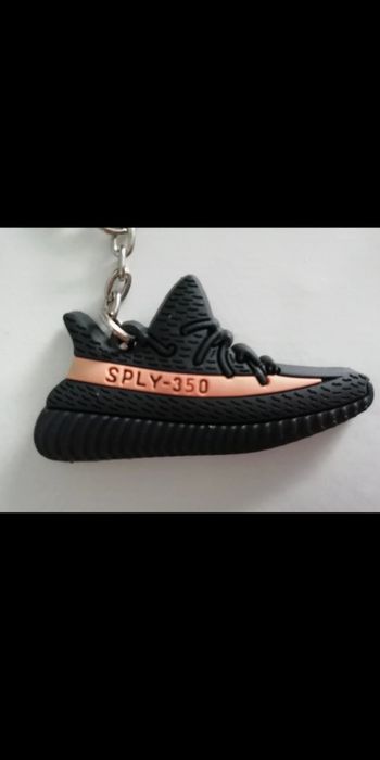 Porte-clé forme Basket Neuf