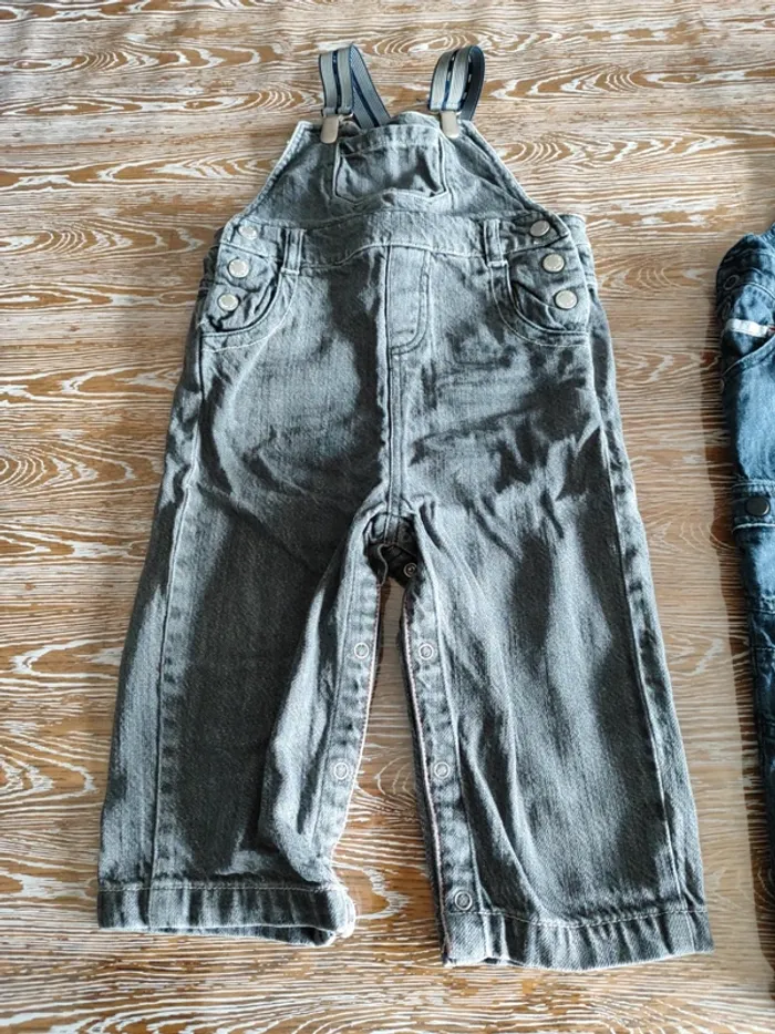 🍁 2 salopettes taille 18 Mois 🍁