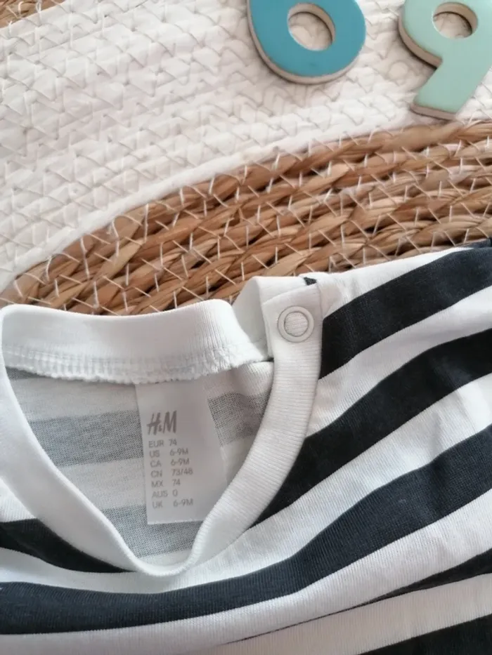 Lot de deux tee-shirts manches courtes - H&M - 6/9 mois - photo numéro 3