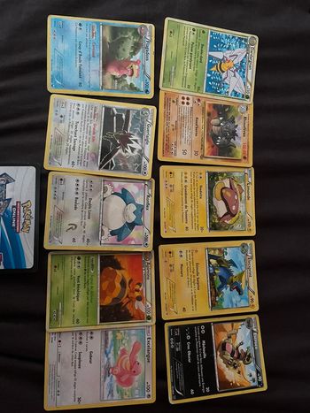 Lot de 10 cartes pokémon