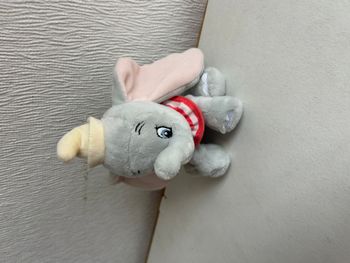 petite peluche dumbo