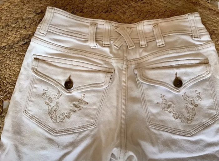 Pantacourt en jeans en taille 38 blanc et beige marque Camaïeu - photo numéro 5