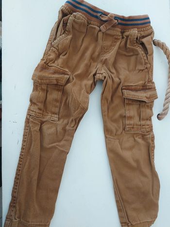 Pantalon cargo