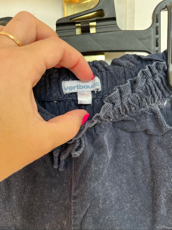 Short Vertbaudet bleu à marine velours 2A TBE - photo numéro 5