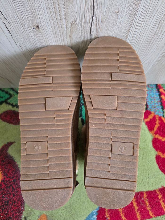 BOTTES FOURRÉ BIEN CHAUDE TOUT DOUX À L'INTÉRIEUR NEUF TAILLE 40 MARQUE PHILOV - photo numéro 6