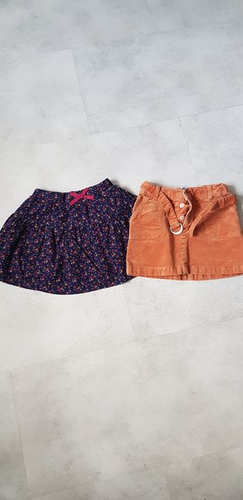 Lot 2 jupes okaidi 5 ans