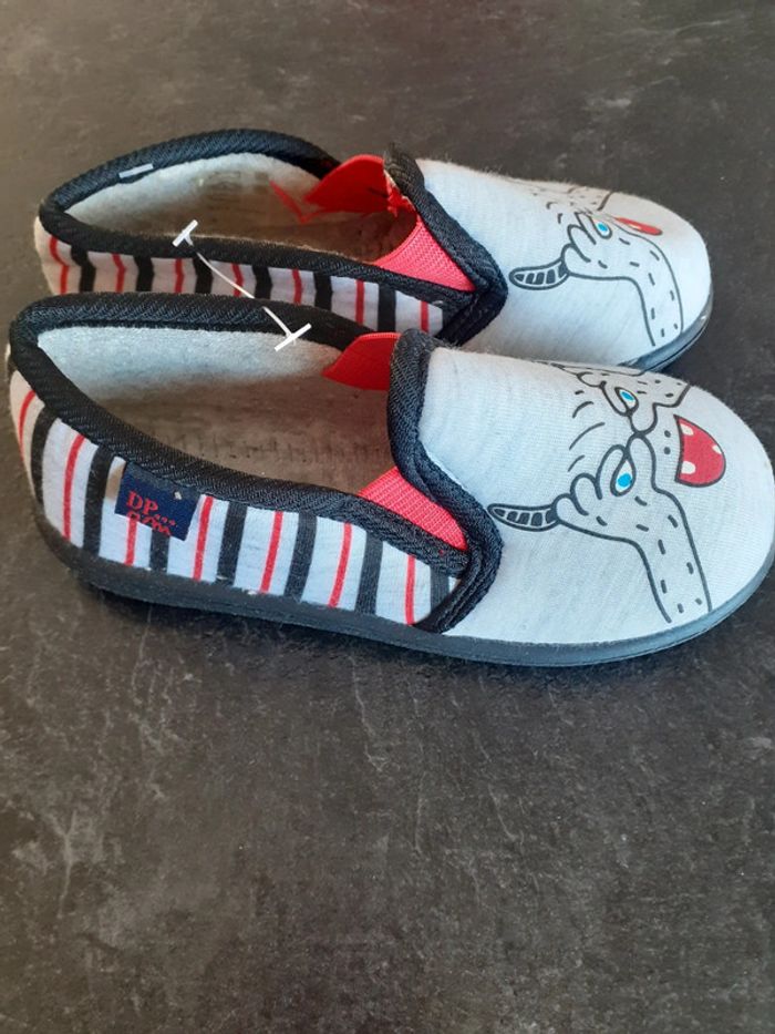 Chaussons garçon monstre pointure 26 neuf - photo numéro 3