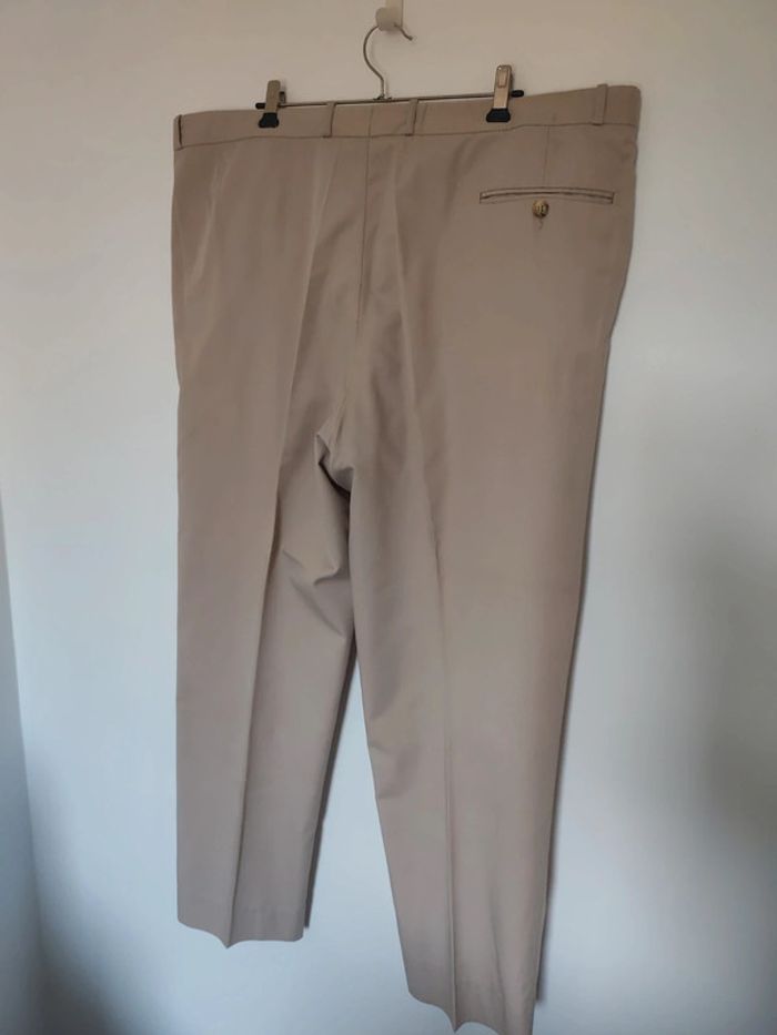 Pantalon de costume beige taille 56 avec l'étiquette pressing - photo numéro 3