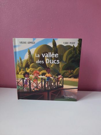 Livre "La vallée des Ducs"