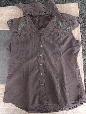 chemisier sans manches taille 42