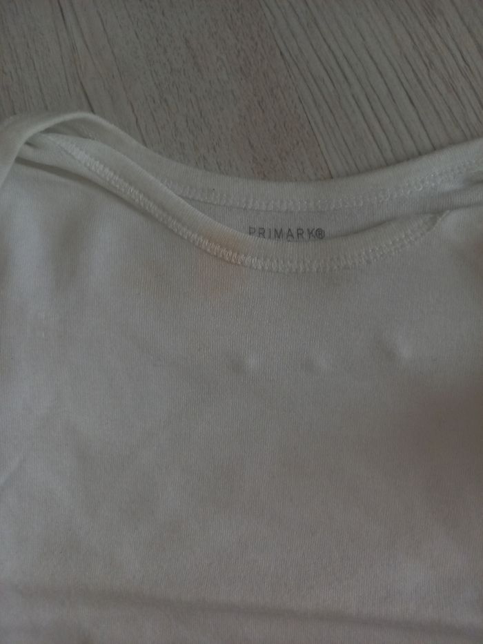 Lot de 4 bodies 18 mois - photo numéro 5