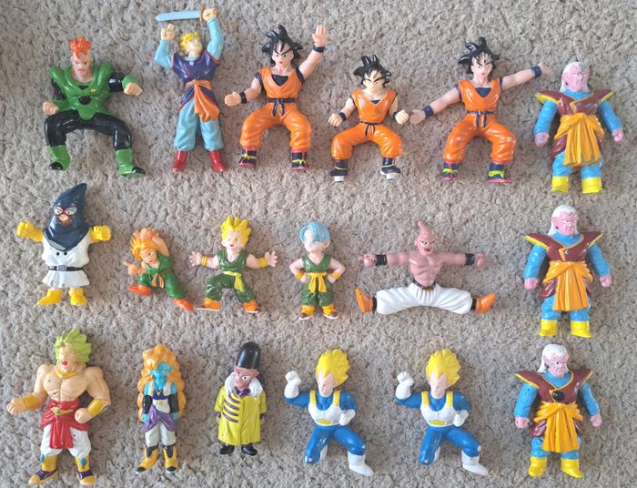 Gros lot de 28 figurines Dragon Ball Z DBZ - photo numéro 2