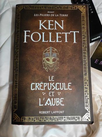 Ken Follett Le crépuscule et l'aube