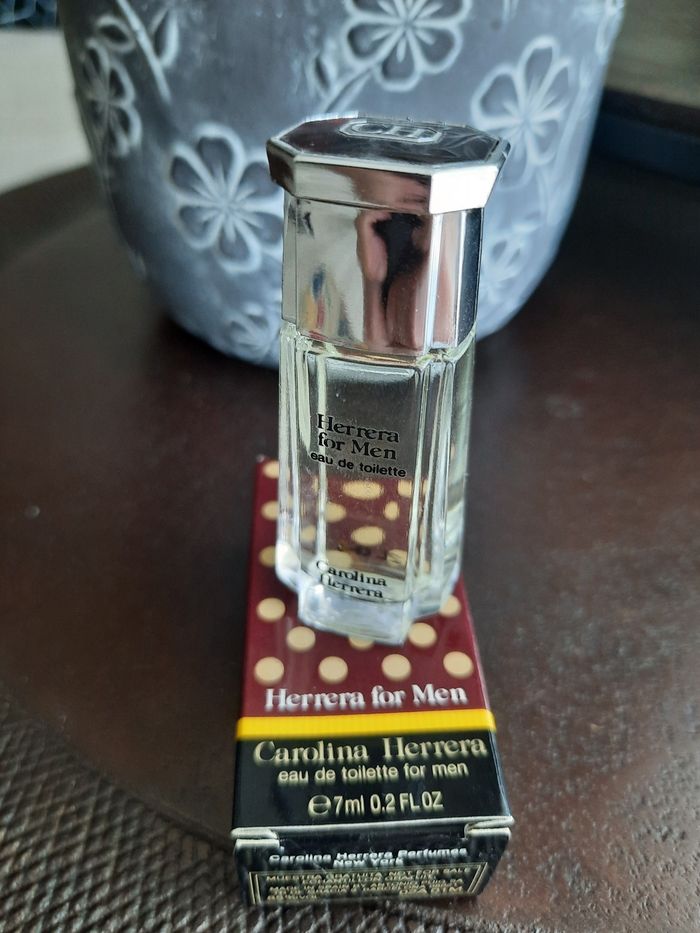 Miniature parfum Carolina Herrera - photo numéro 3