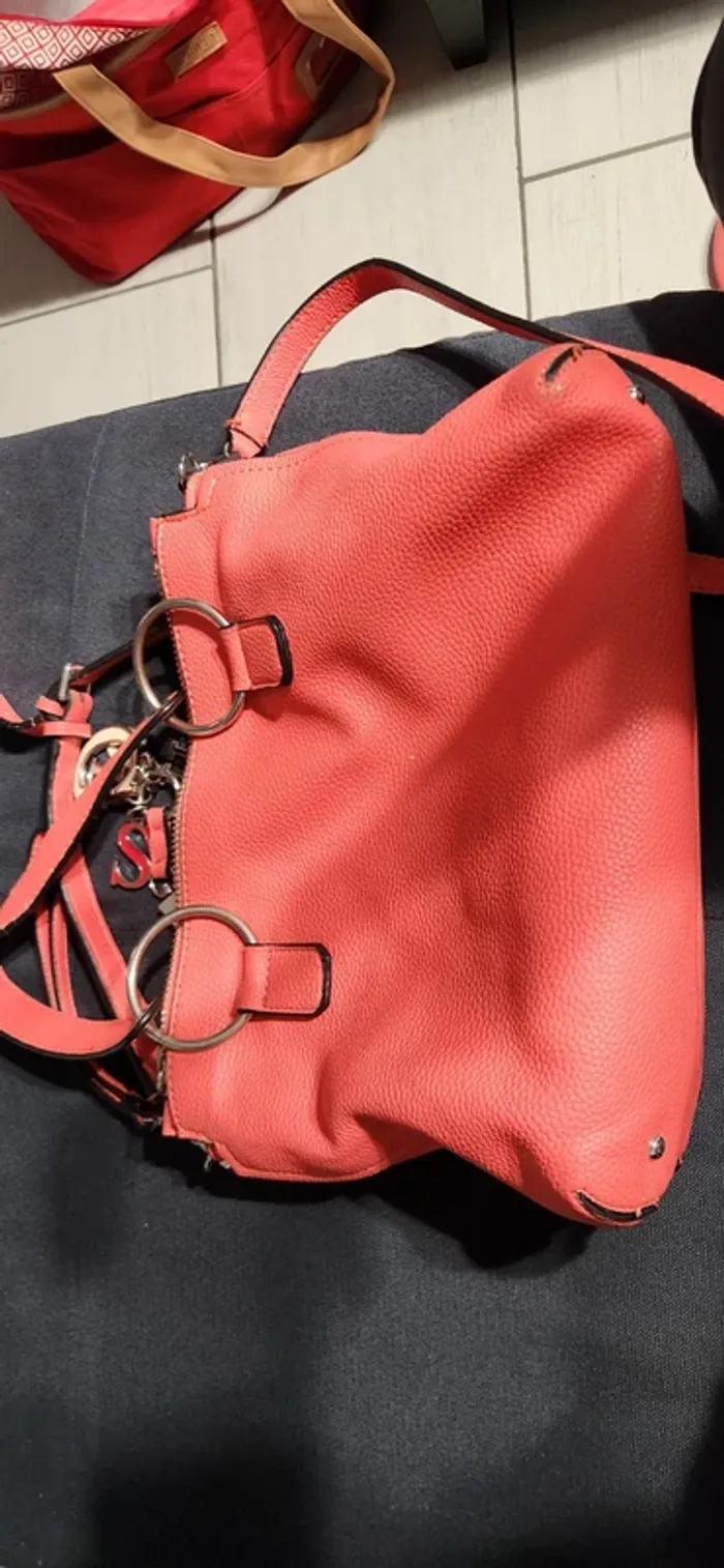 Sac a main GUESS - photo numéro 2