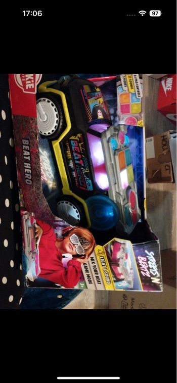 Véhicule beat héros dj