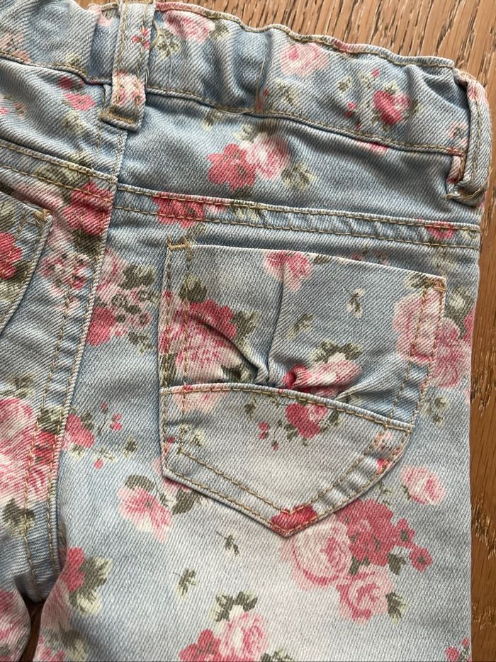 Young Dimension jeans bleu fleuri 12 mois - photo numéro 6