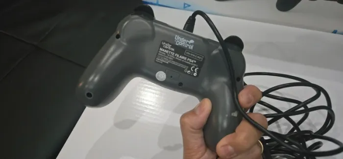 Ps4 500go avec 3 manettes et 6 jeux - photo numéro 12