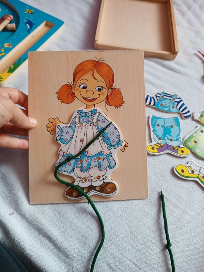 Jeux en bois apprendre à s habiller - photo numéro 3