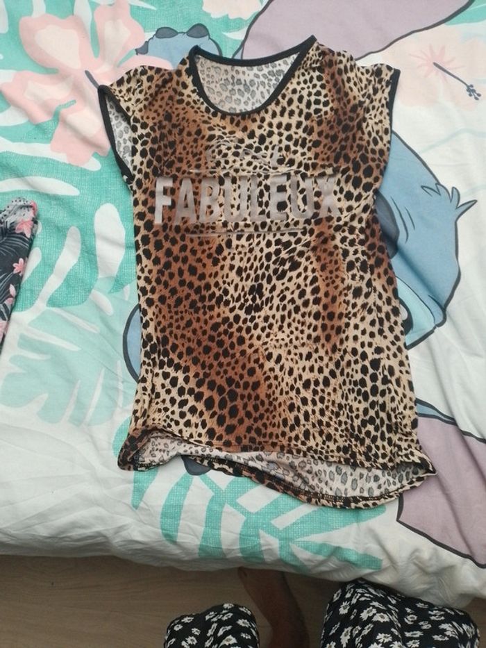 Tee-shirt motif léopard 12ans