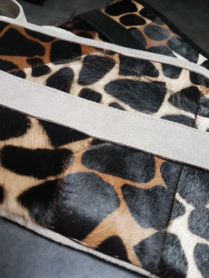 Vend sac neuf en peau - photo numéro 7