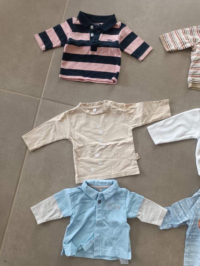 Lot 8 t-shirts/polos manches longues 1 mois - photo numéro 2