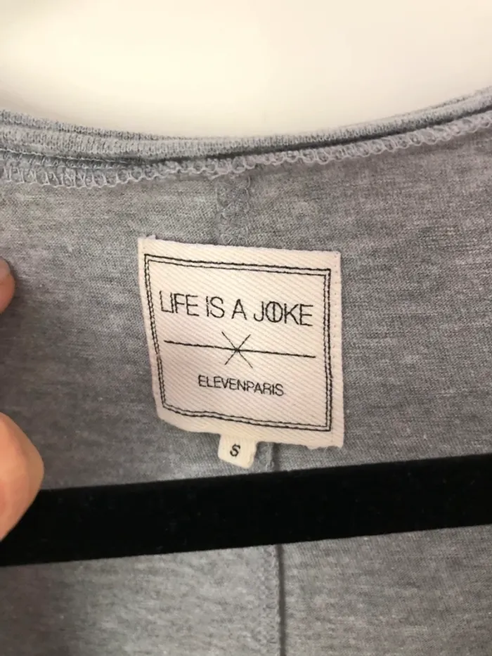Débardeur Life is Joke gris Karl Lagarfeld taille S - photo numéro 2