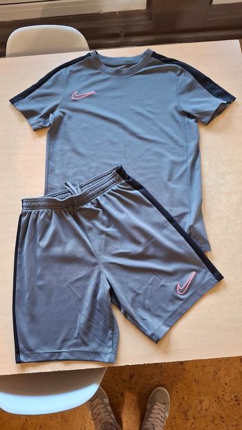 Tshirt et short Nike dri fit enfant 