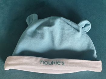 Bonnet à revers avec oreilles