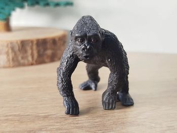 Schleich jeune singe gorille Figurine Animal de la savane