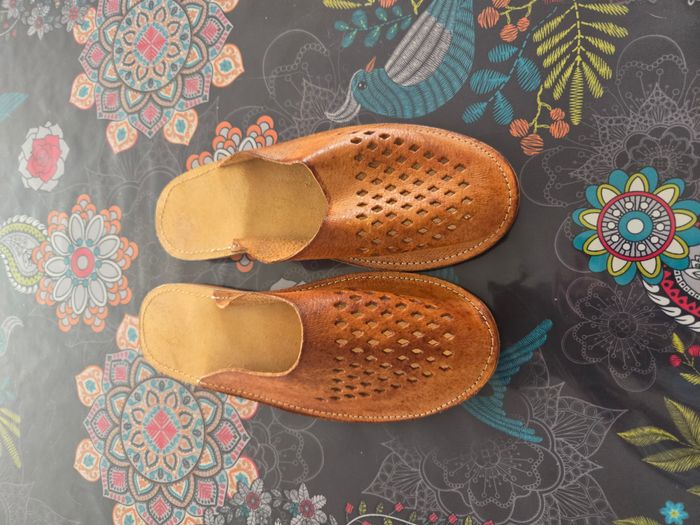 chaussons tout en cuir taille 40