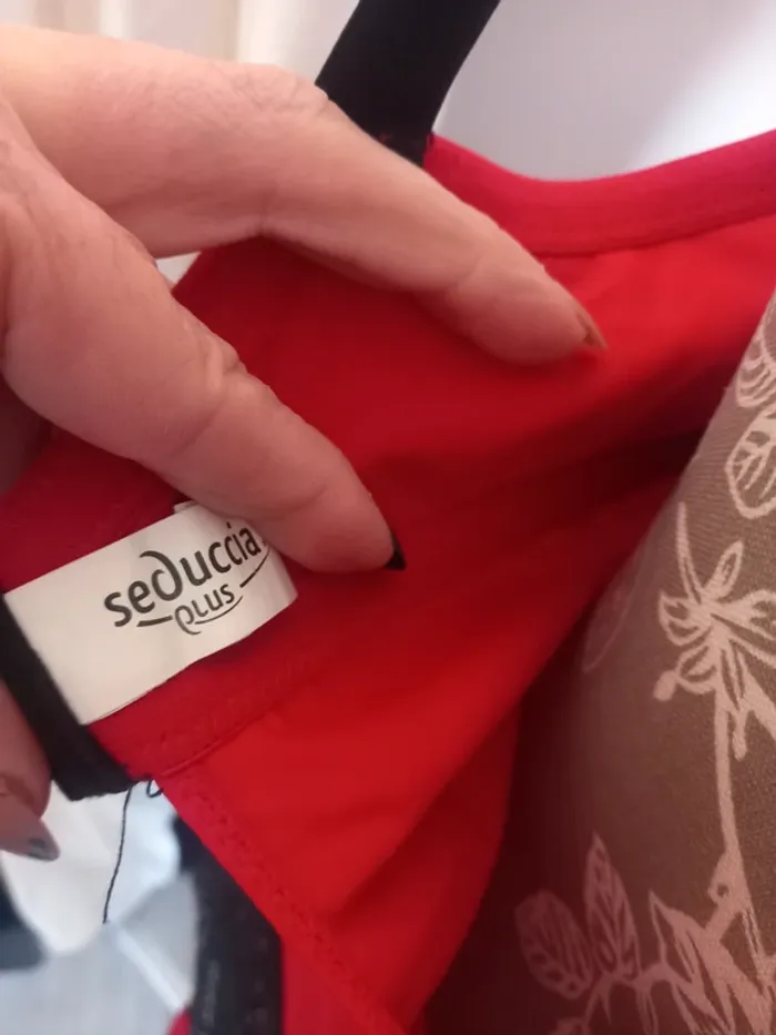 Body rouge et noir - photo numéro 6