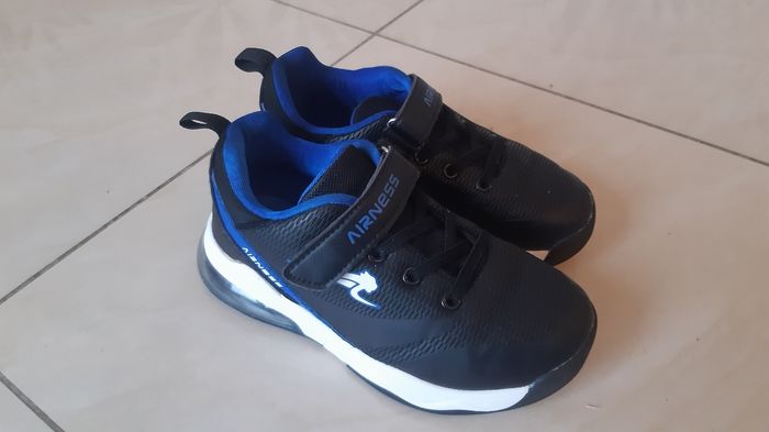 Basket AIRNESS T30 7€