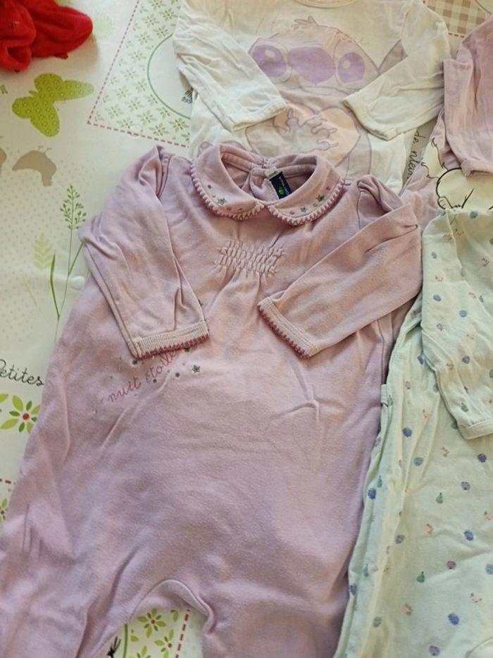 Lot de 4 pyjamas léger 9 mois - photo numéro 4