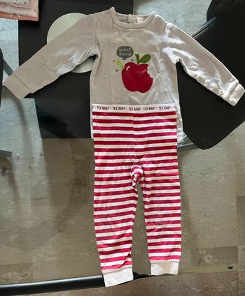 Ensemble tee shirt + leggings