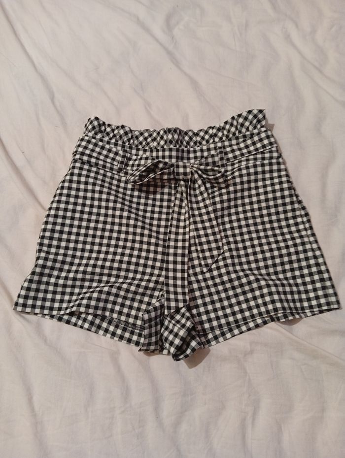 Short Zara trafaluc collection taille M neuf